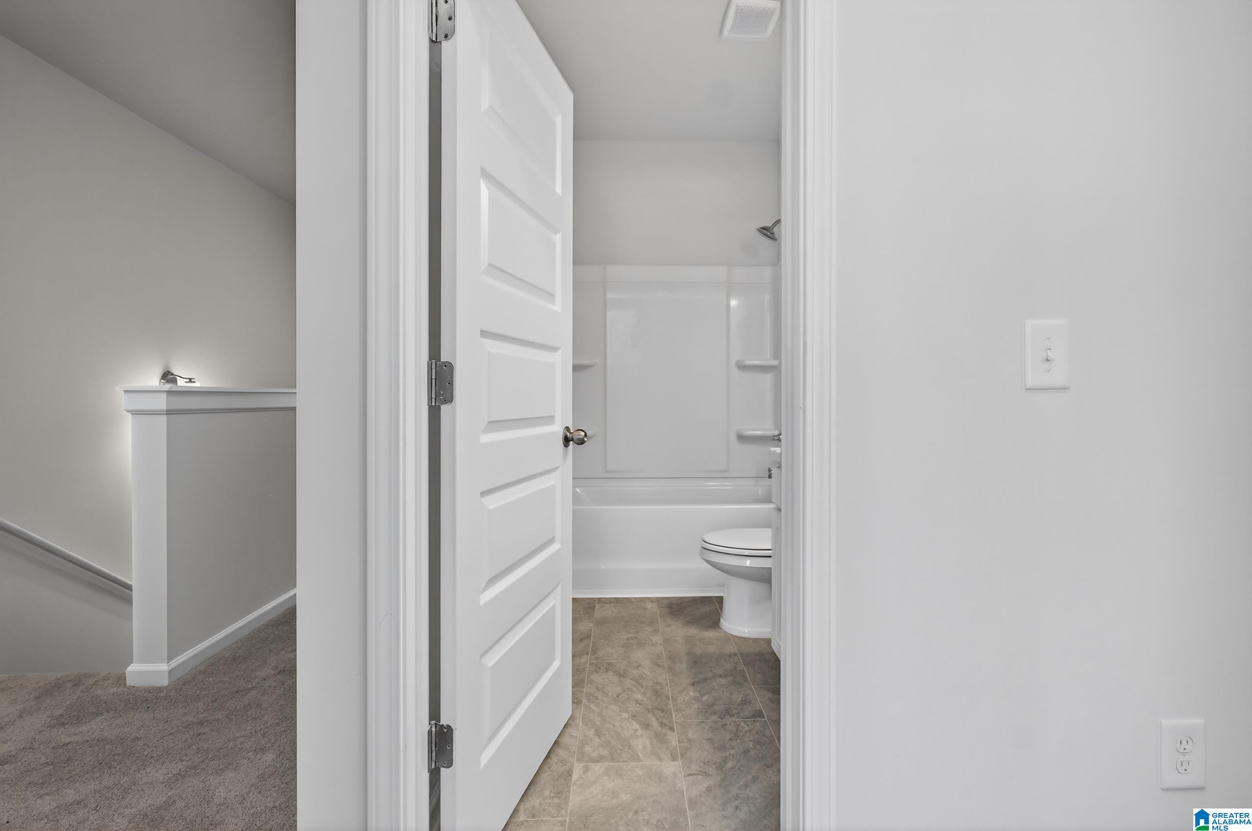 4557 Village Springs Square, Unit 3 Fultondale, AL 35068 - Photo 20 of 37
