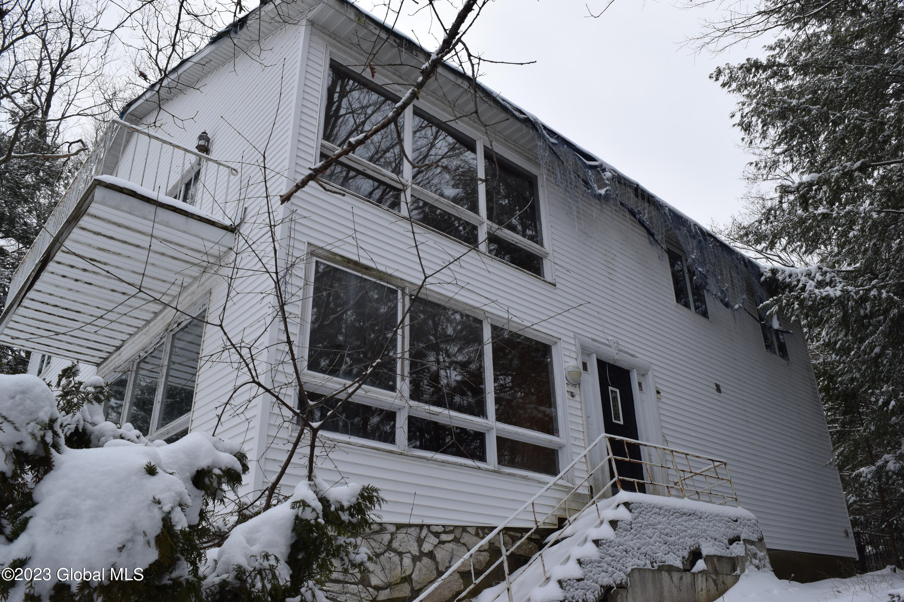 4605 Mariaville Road Rotterdam, NY 12306 - Photo 3 of 51 3