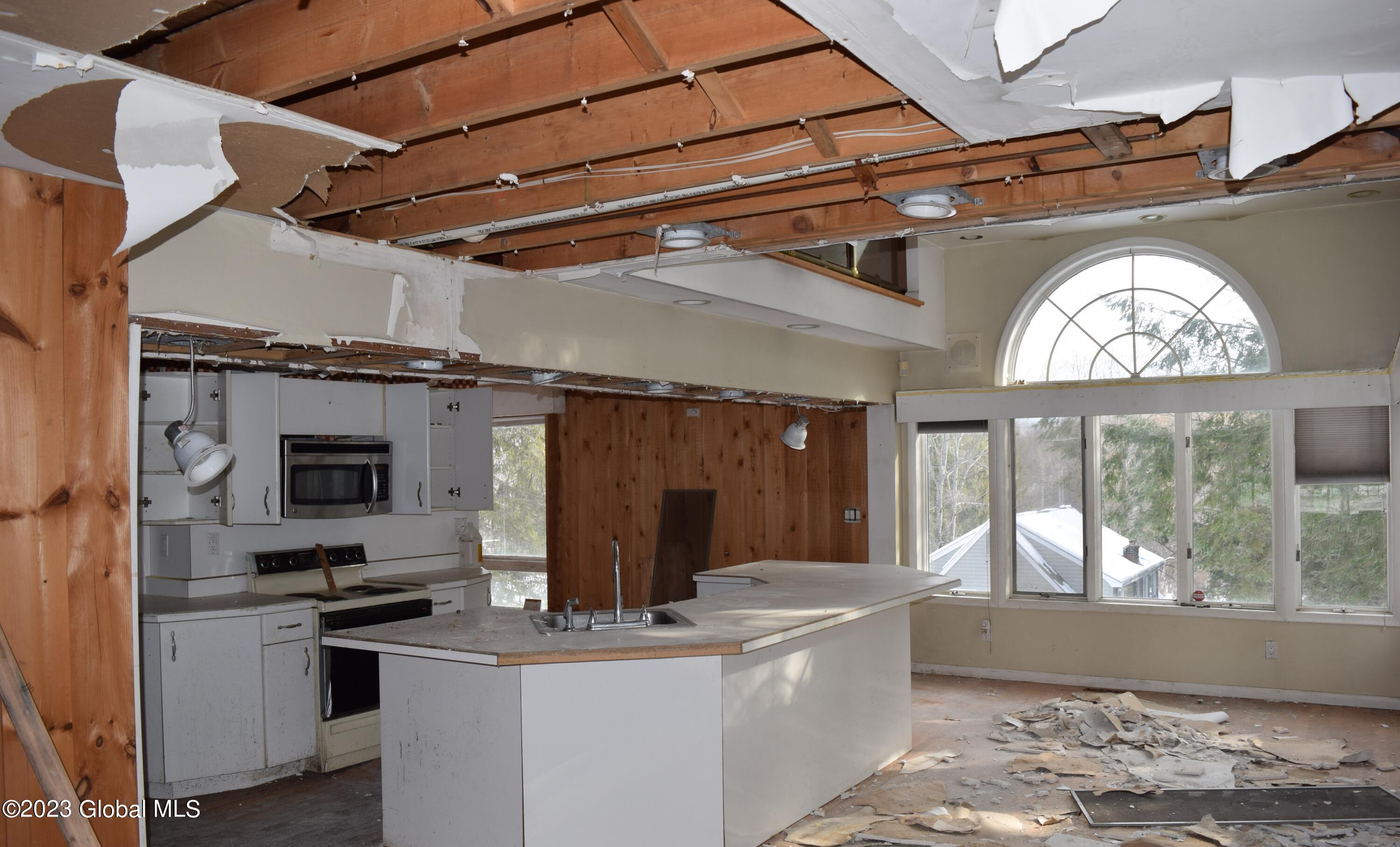 4605 Mariaville Road Rotterdam, NY 12306 - Photo 8 of 51 8