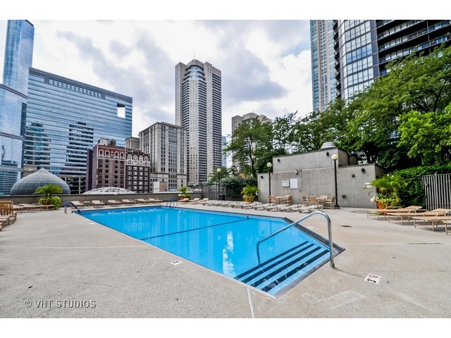 10 East Ontario Street, Unit 1109 Chicago, IL 60611 - Photo 9 of 11 a view of outdoor space with swimming pool
