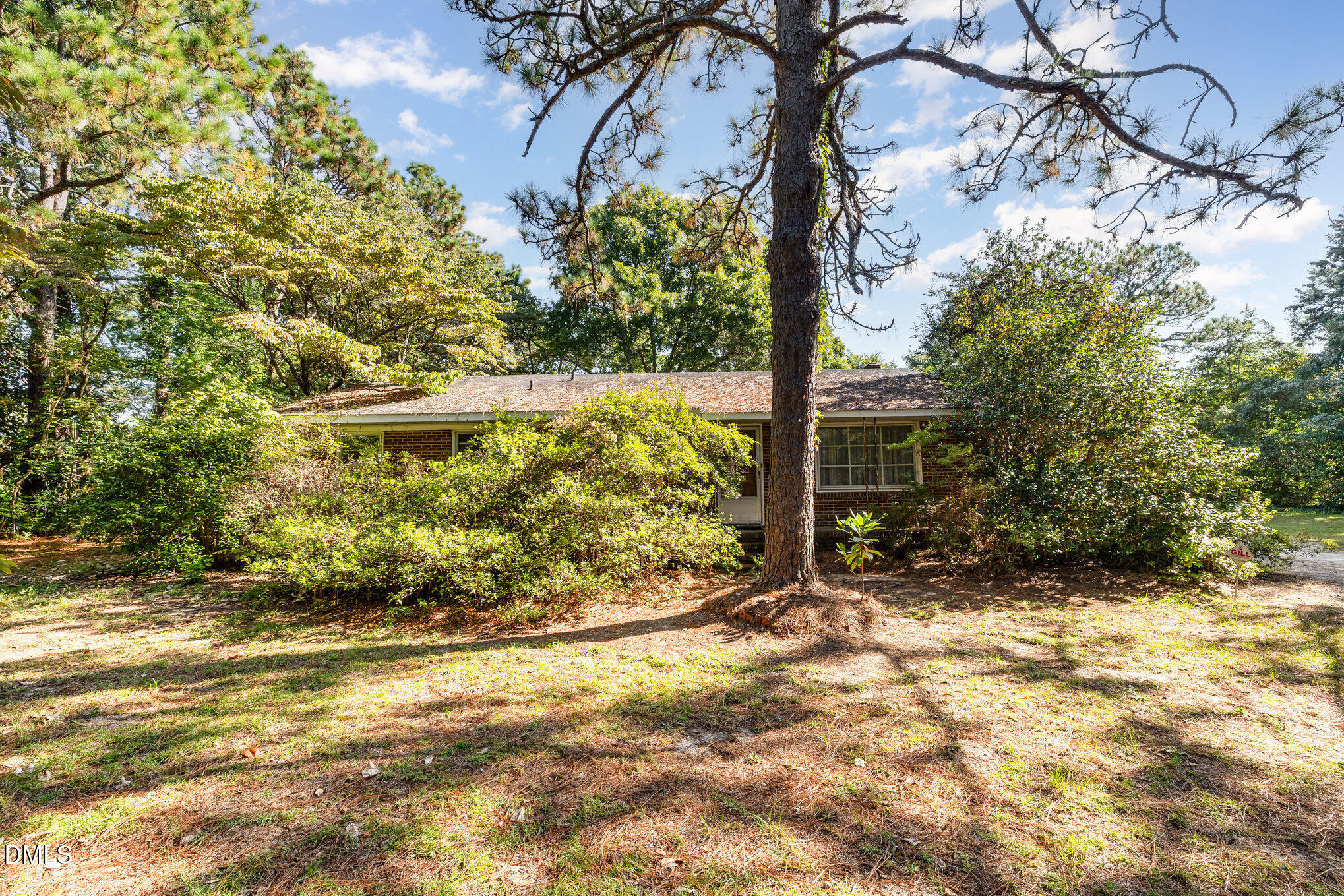 4737 Rosehill Road Fayetteville, NC 28311 - Photo 4 of 35 002_img_8856-edit_918