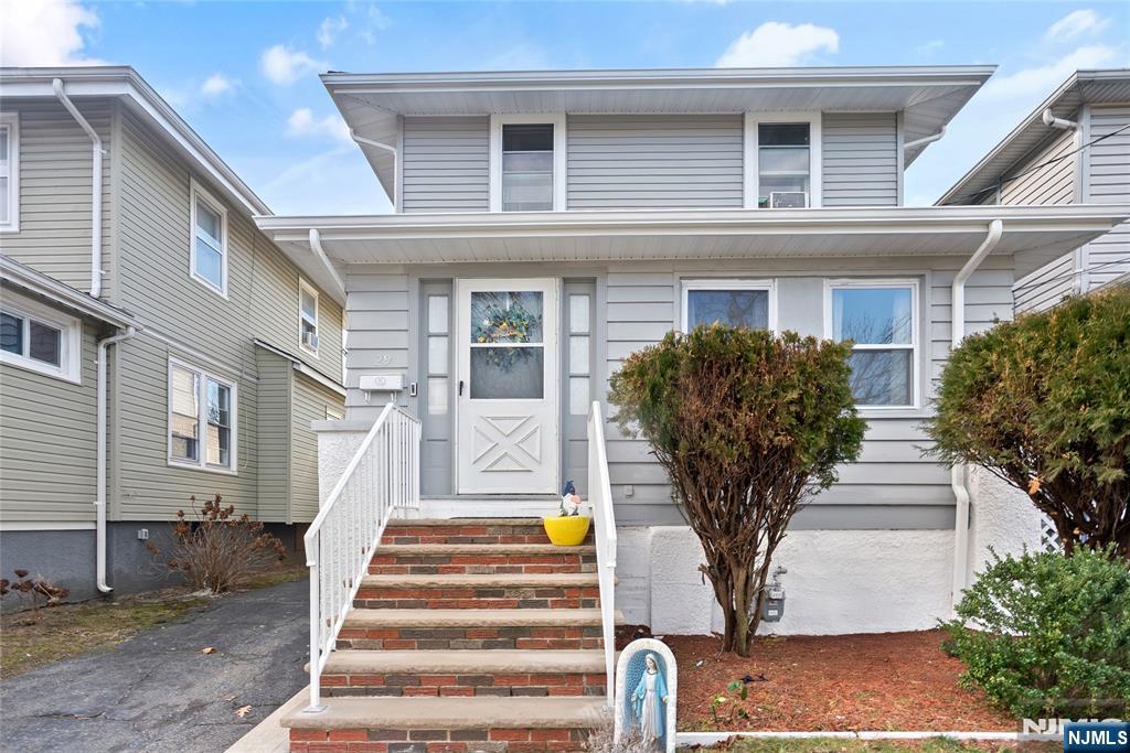 29 Gordon Street Ridgefield Park, NJ 07660 - Photo 1 of 30