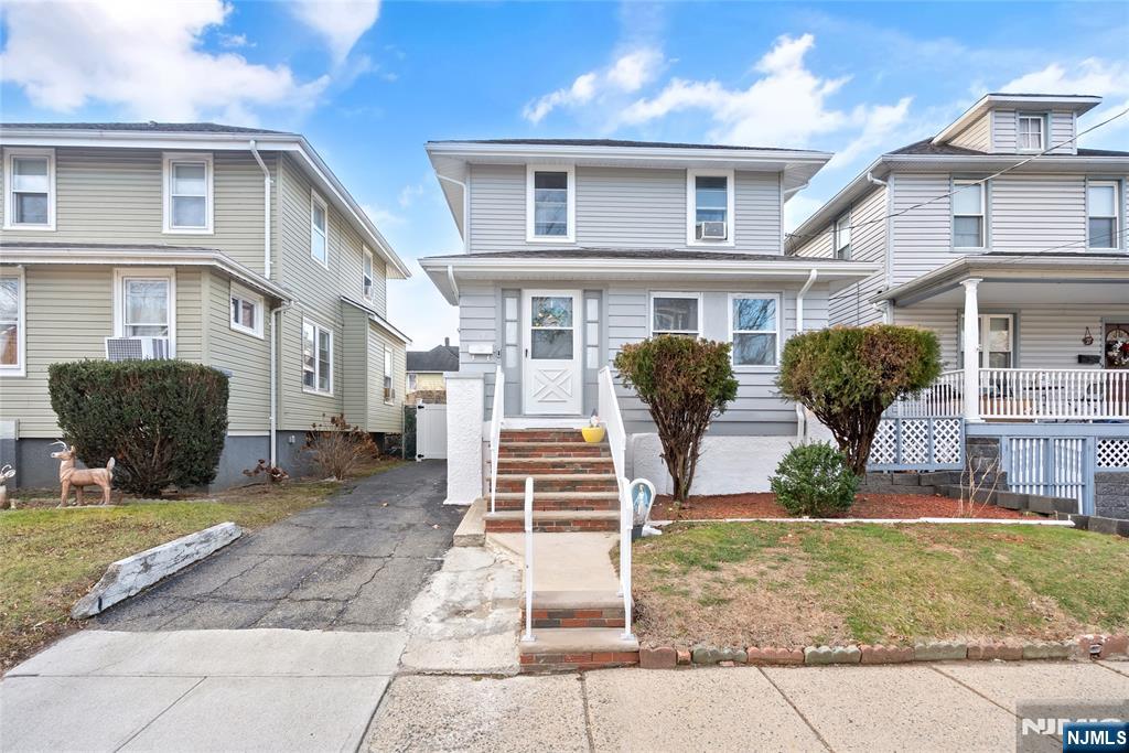 29 Gordon Street Ridgefield Park, NJ 07660 - Photo 2 of 30