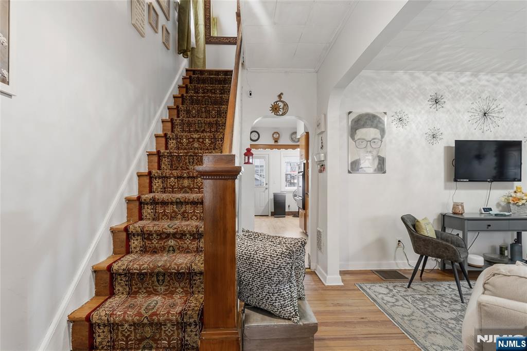 29 Gordon Street Ridgefield Park, NJ 07660 - Photo 5 of 30