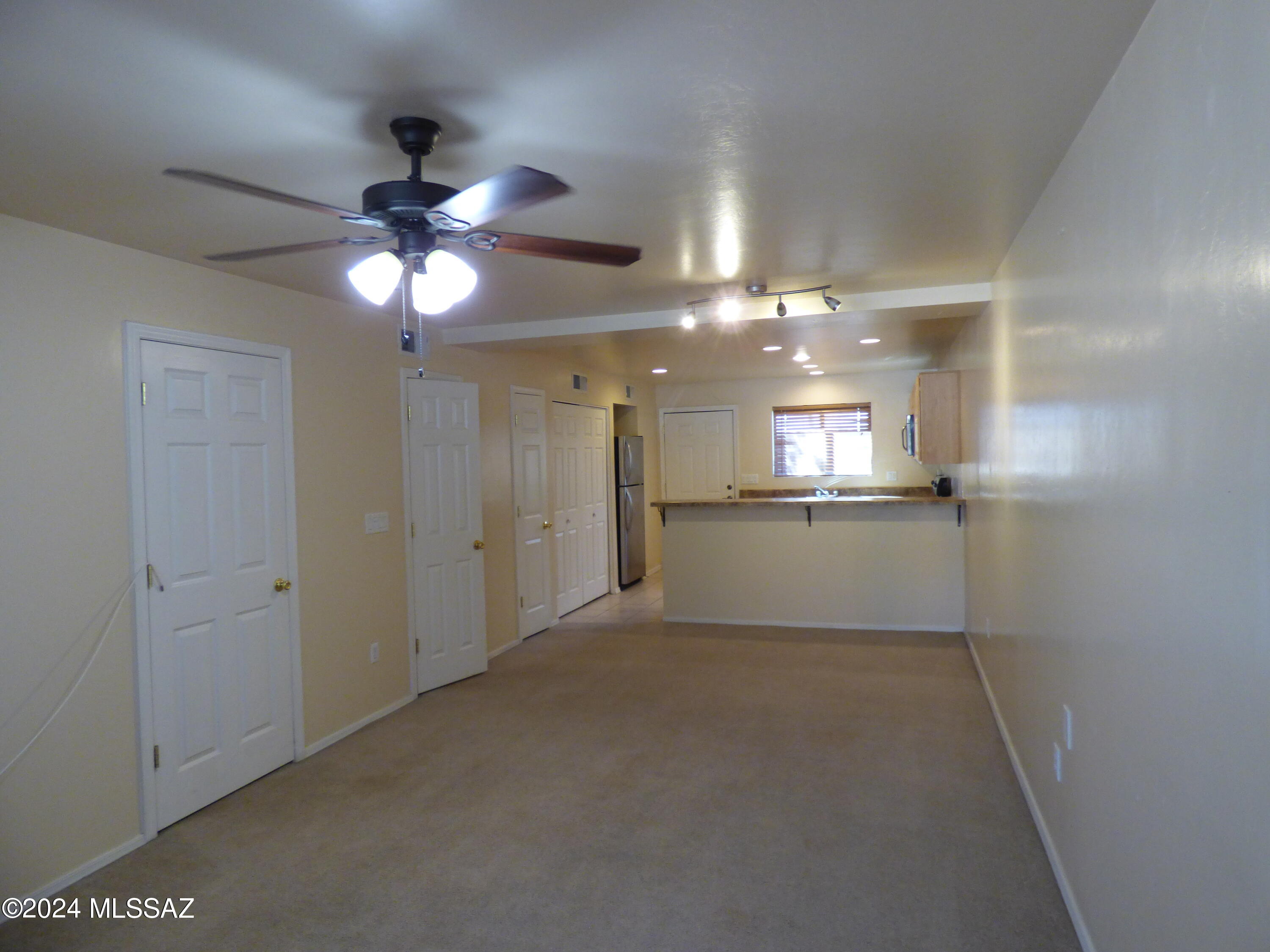 1077 North Riverside Drive, Unit 3 Tucson, AZ 85745 - Photo 3 of 22 P1070843