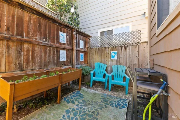 $715,000 | 1028 Addison Circle, Petaluma, CA 94952