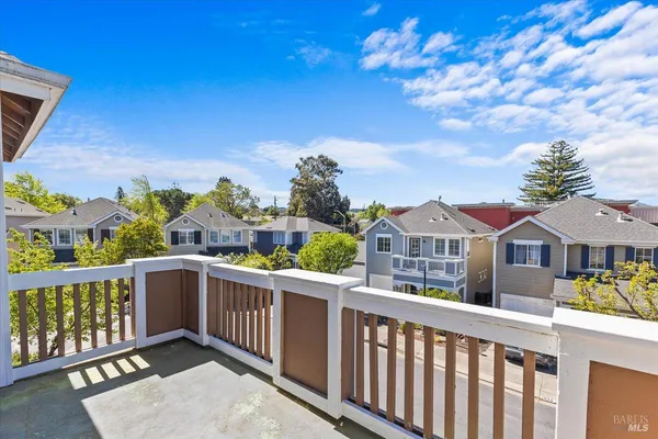 $715,000 | 1028 Addison Circle, Petaluma, CA 94952