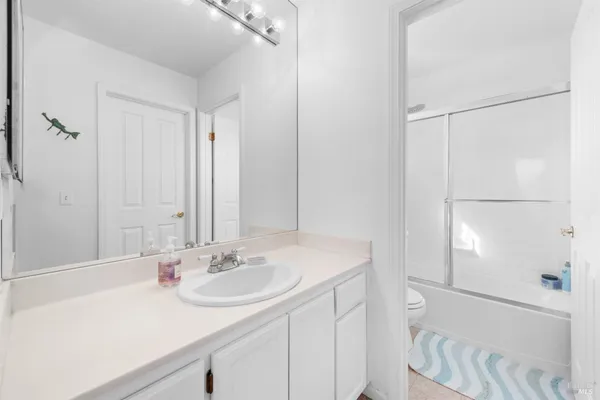 $715,000 | 1028 Addison Circle, Petaluma, CA 94952