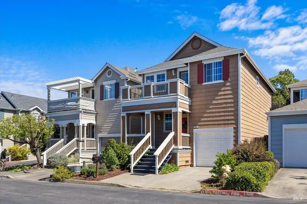 $715,000 | 1028 Addison Circle, Petaluma, CA 94952