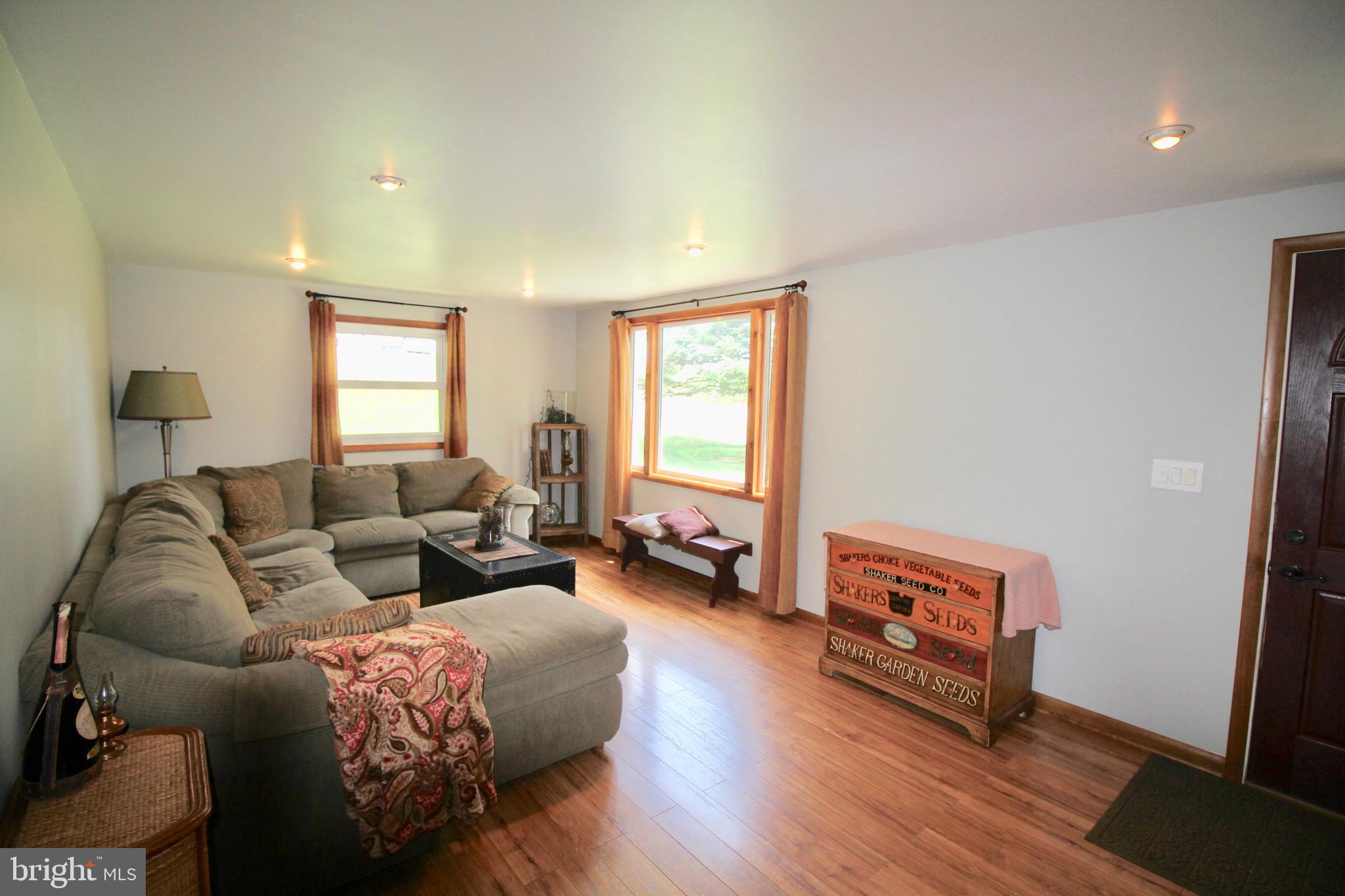 7882 Elizabethtown Road Elizabethtown, PA 17022 - Photo 5 of 33