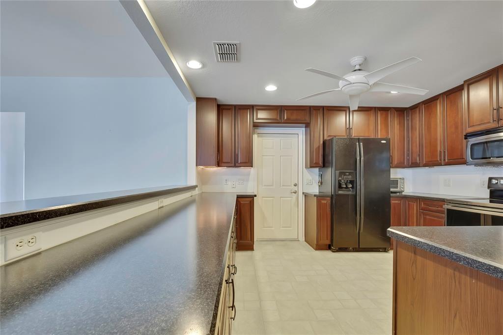 7250 Madrid Road Weeki Wachee, FL 34613 - Photo 8 of 45