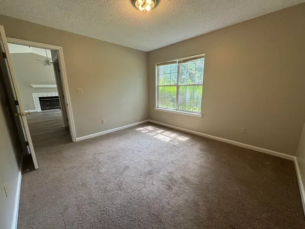 $1,700 | 1052 Longstreet Drive, Tallahassee, FL 32311
