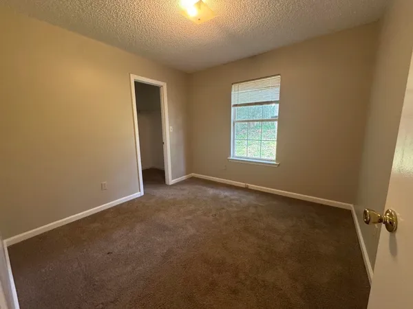 $1,700 | 1052 Longstreet Drive, Tallahassee, FL 32311
