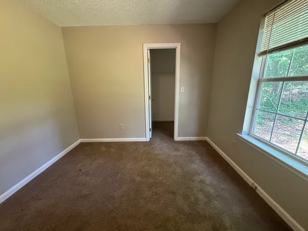 $1,700 | 1052 Longstreet Drive, Tallahassee, FL 32311