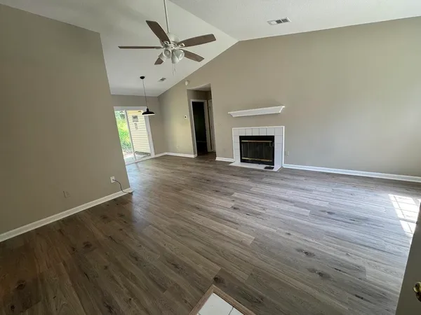 $1,700 | 1052 Longstreet Drive, Tallahassee, FL 32311