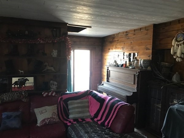 188 Fitchburg Road Townsend, MA 01469 - Photo 9 of 16