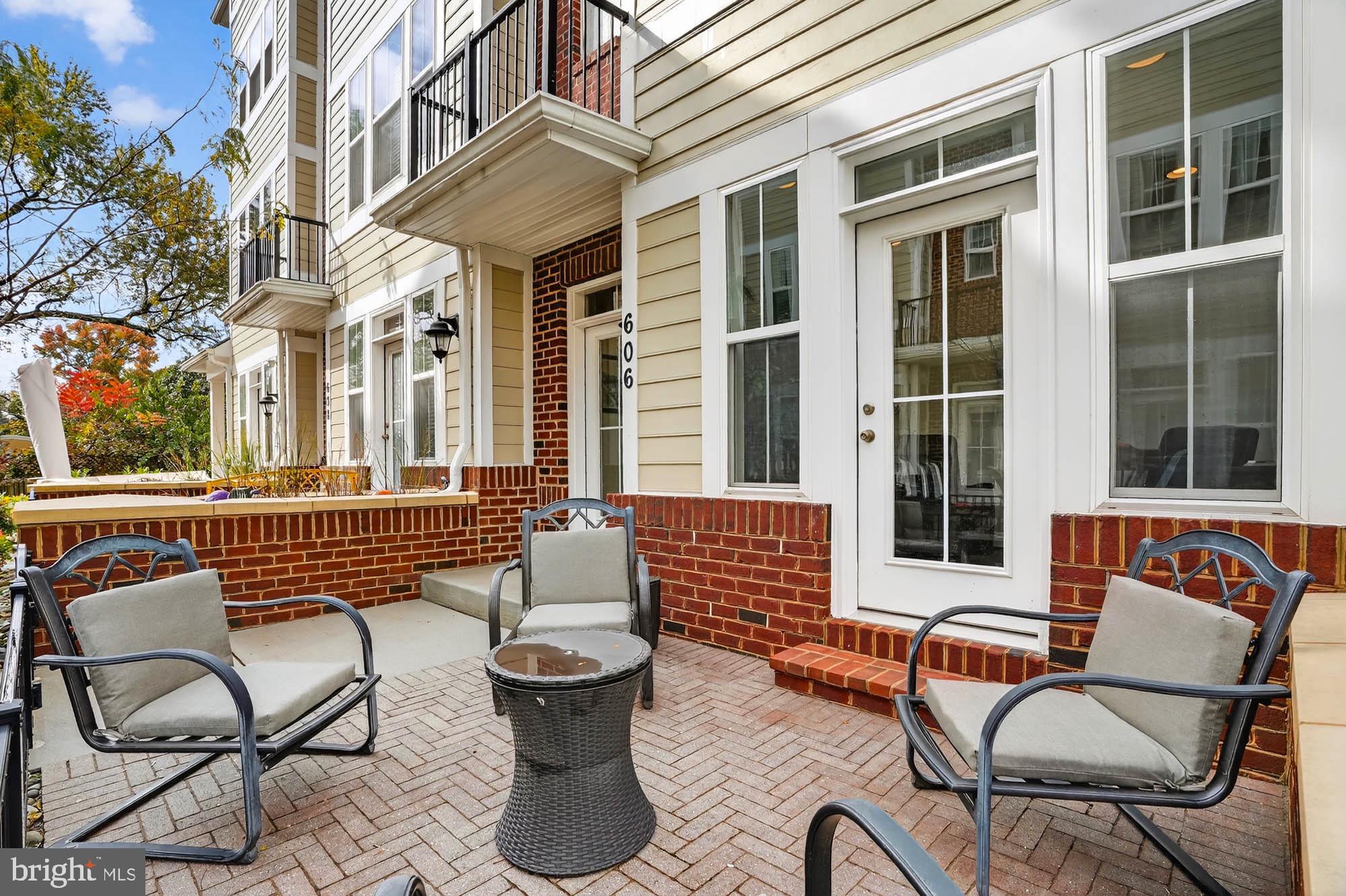 606 James Walker Place Annapolis, MD 21401 - Photo 3 of 52