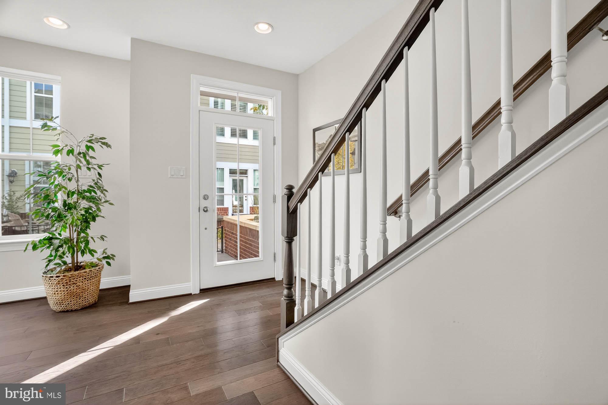 606 James Walker Place Annapolis, MD 21401 - Photo 5 of 52 a view interior of a house with wooden floor and stairs