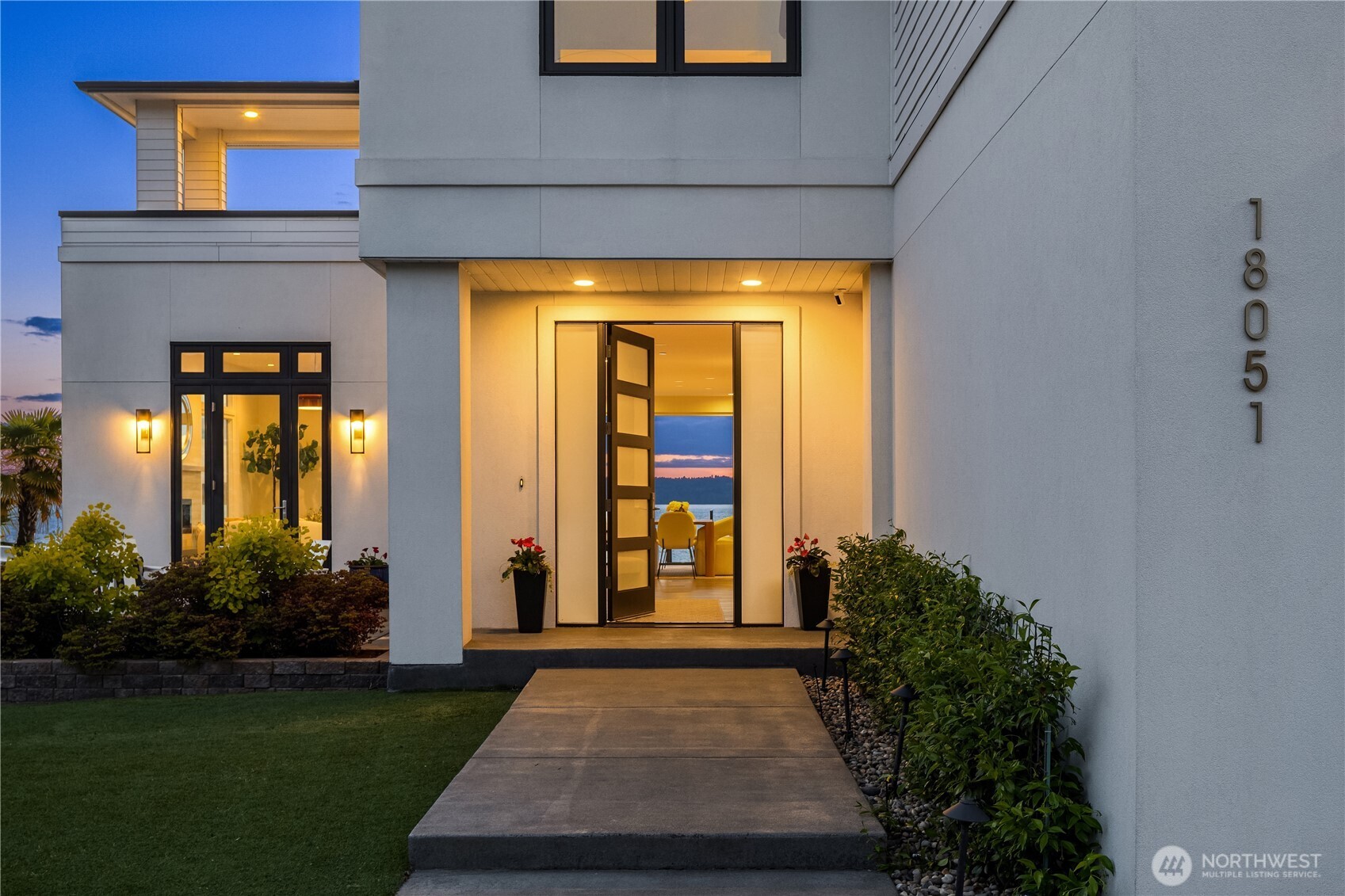 18051 Normandy Terrace Southwest Normandy Park, WA 98166 - Photo 2 of 35
