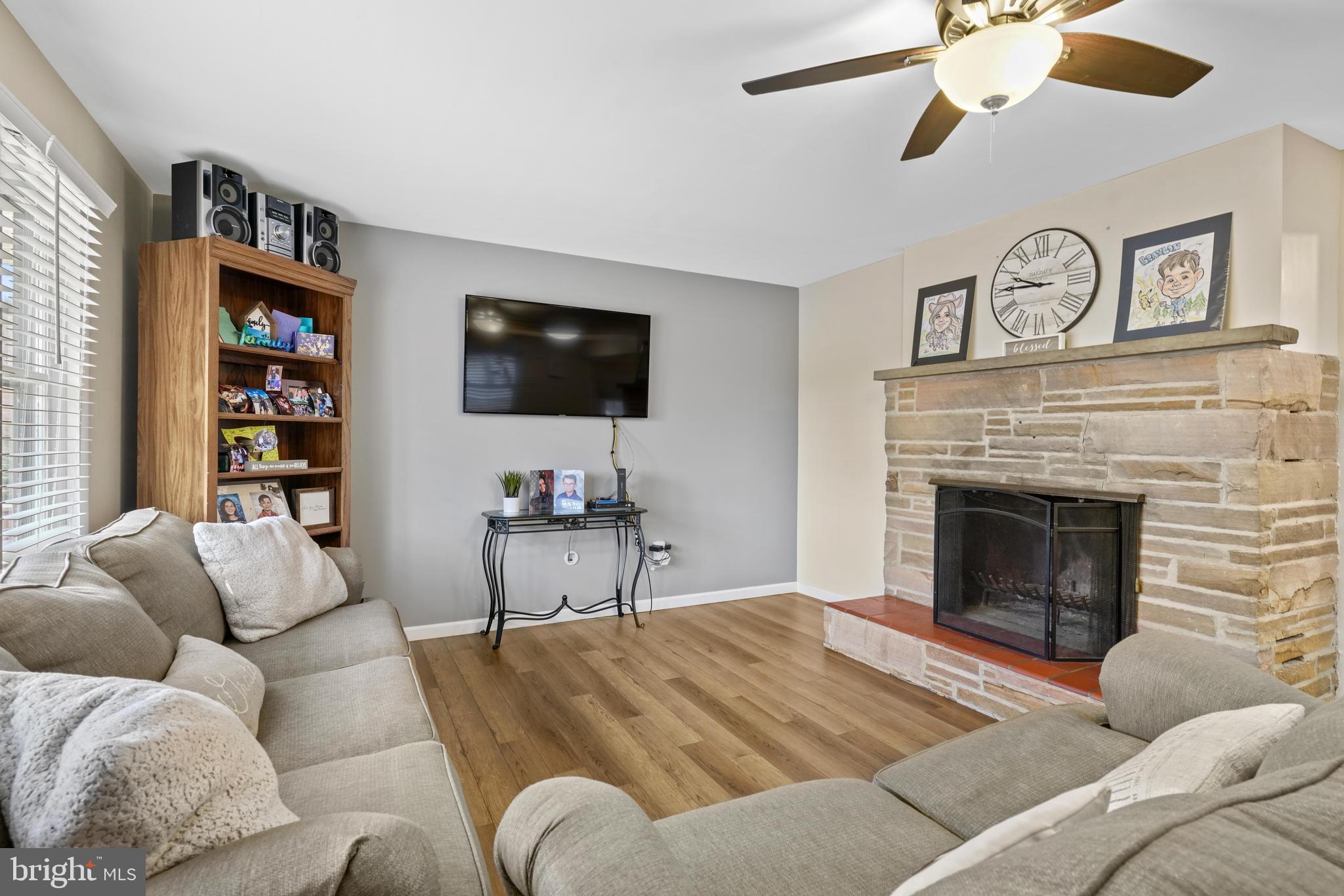 43375 Johnson Road Hollywood, MD 20636 - Photo 4 of 19 Gallery Image 4