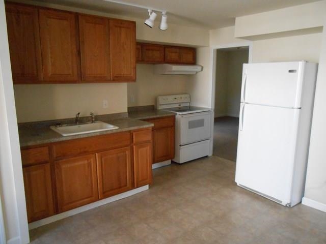 48 Clinton Street Manchester, NH 03102 - Photo 16 of 20 Gallery Image 16