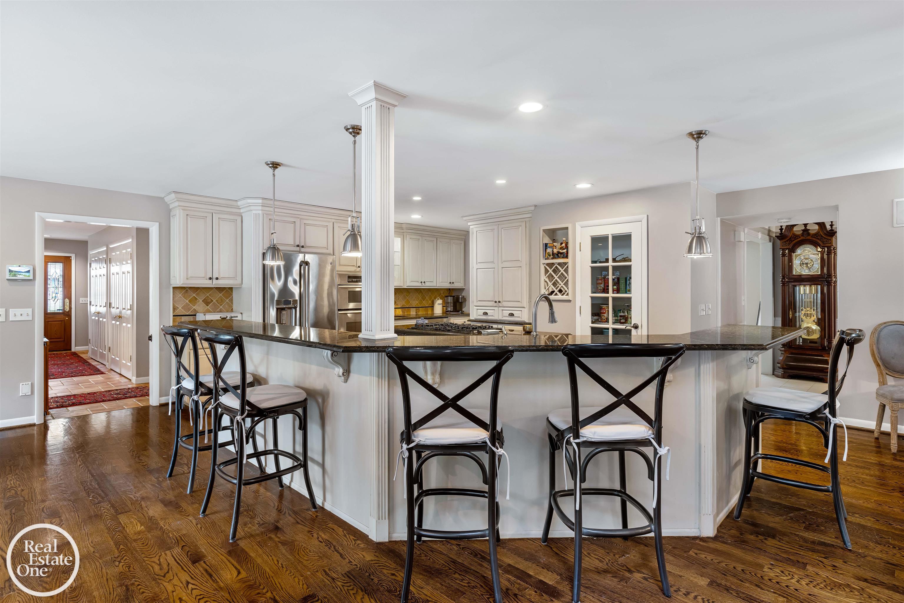 535 Ballantyne Road Grosse Pointe Shores, MI 48236 - Photo 19 of 89