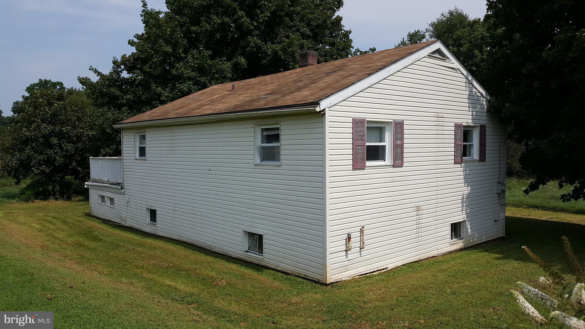 17008 Fairview Road Hagerstown, MD 21740 - Photo 4 of 25 Exterior (General)