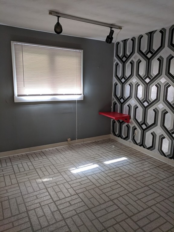 8 Doris Road Framingham, MA 01701 - Photo 7 of 8