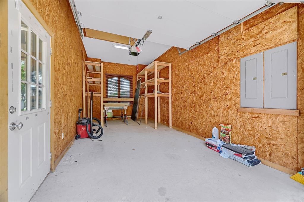 2910 Wellington Drive Sherman, TX 75092 - Photo 38 of 40 a view of an empty room with a window