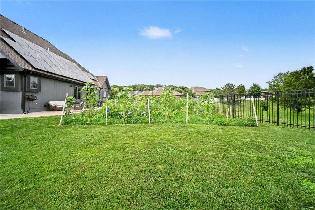 3221 South Mize Ridge Court Independence, MO 64057 - Photo 5 of 34