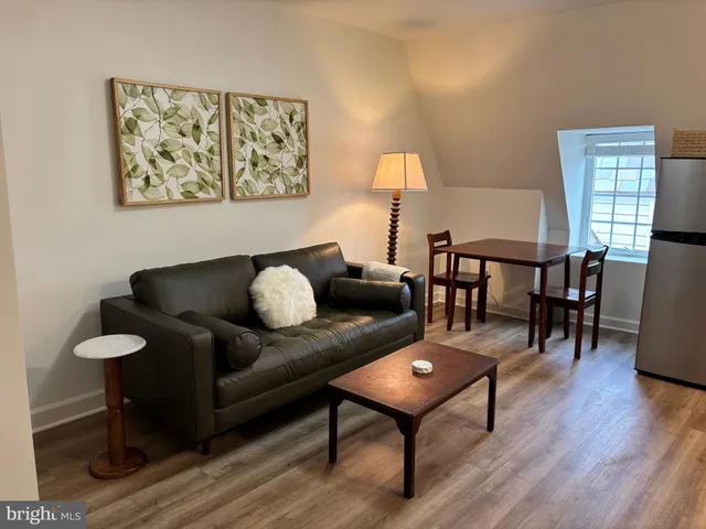 $1,625 | 380 Broadview Avenue, Unit 2, Warrenton, VA 20186