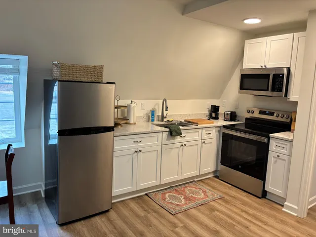 $1,625 | 380 Broadview Avenue, Unit 2, Warrenton, VA 20186