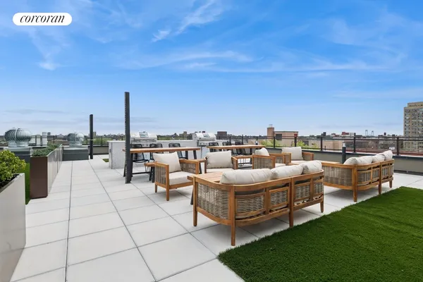$850,000 | 428 East 9th Street, Unit 603 | Kensington