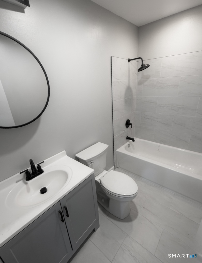 106 Howard Avenue, Unit R Ansonia, CT 06401 - Photo 3 of 18