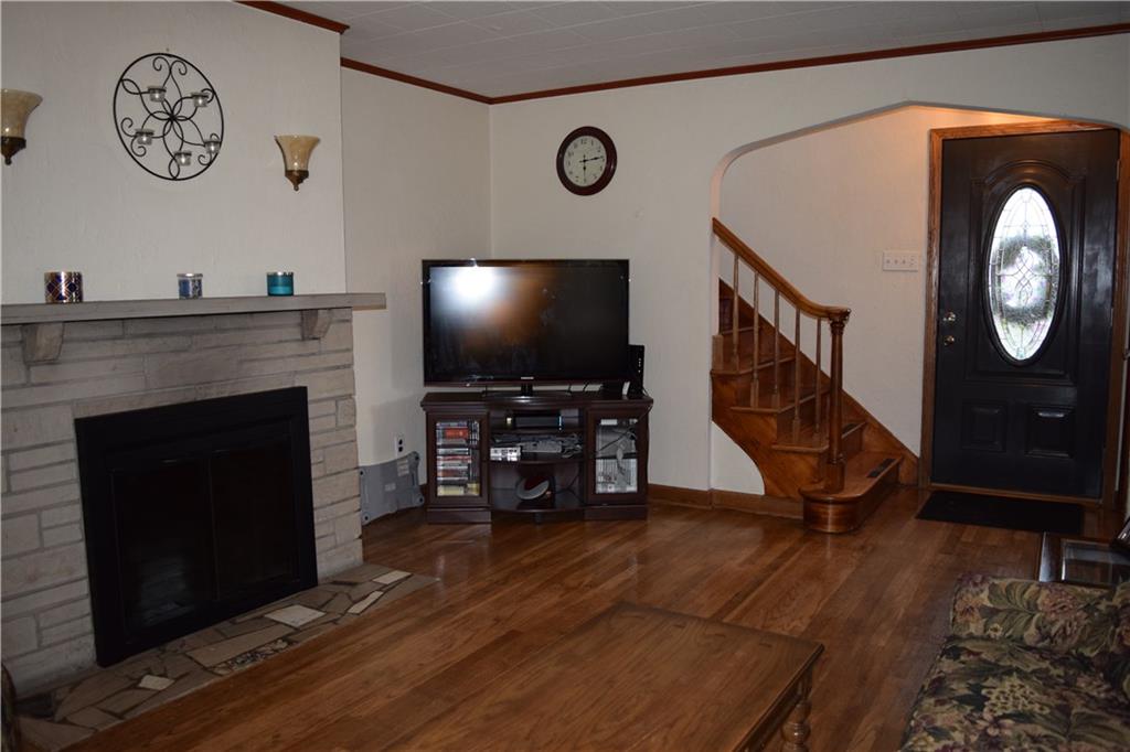 4730 Doyle Road Pittsburgh, PA 15227 - Photo 5 of 25 Gallery Image 5