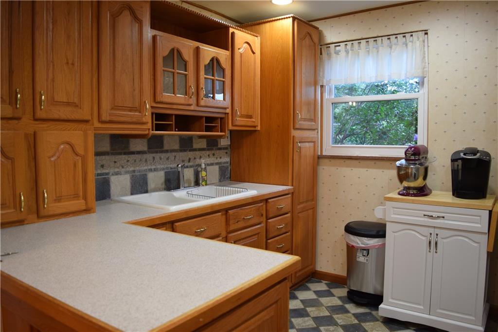 4730 Doyle Road Pittsburgh, PA 15227 - Photo 10 of 25 Gallery Image 10