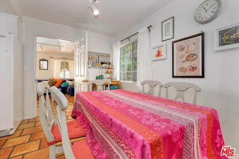 $999,000 | 1421 West Clark Avenue, Burbank, CA 91506