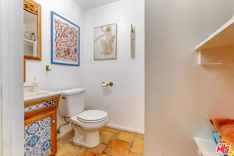 $999,000 | 1421 West Clark Avenue, Burbank, CA 91506