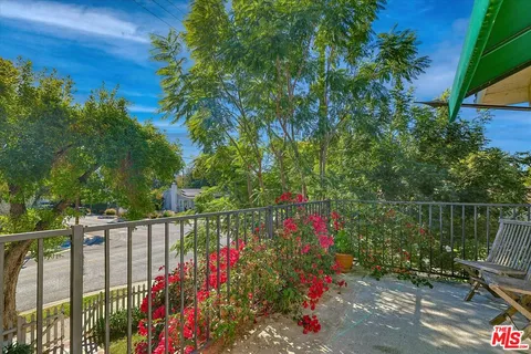 $999,000 | 1421 West Clark Avenue, Burbank, CA 91506
