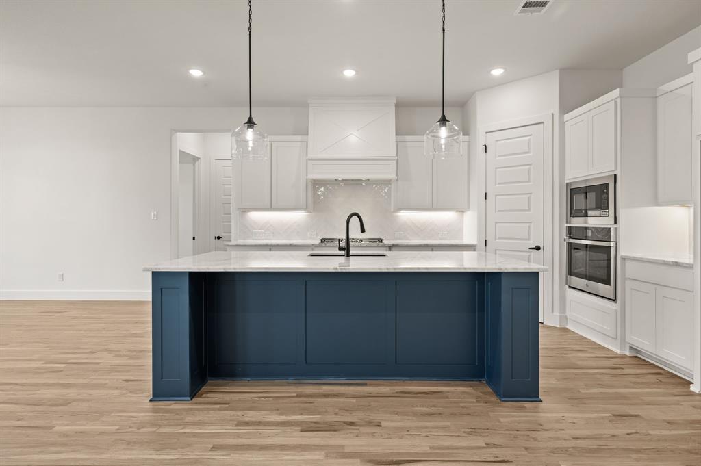 912 Highlands Avenue Aledo, TX 76008 - Photo 11 of 39