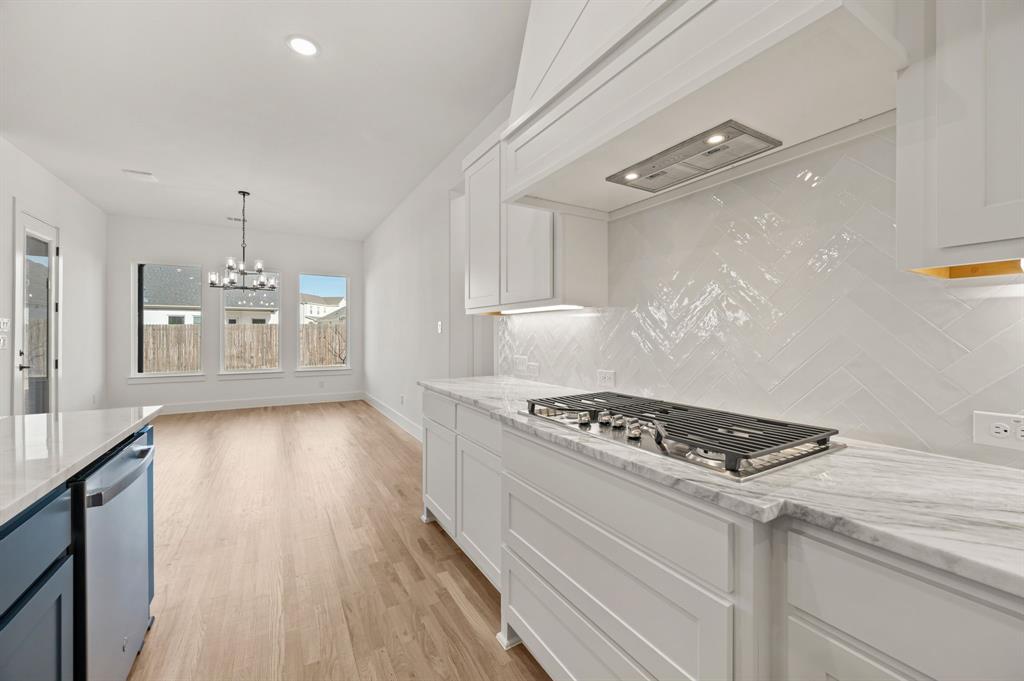 912 Highlands Avenue Aledo, TX 76008 - Photo 13 of 39