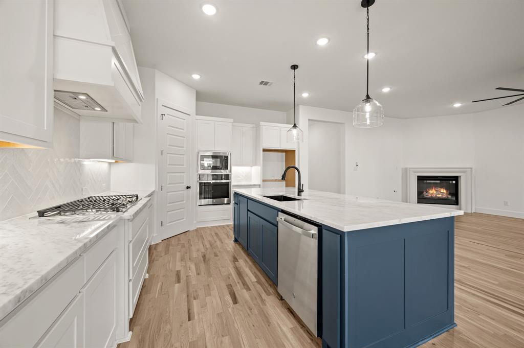 912 Highlands Avenue Aledo, TX 76008 - Photo 16 of 39