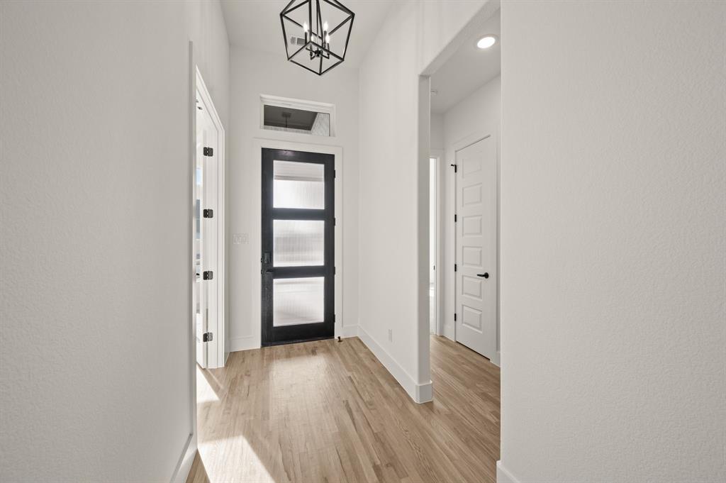 912 Highlands Avenue Aledo, TX 76008 - Photo 4 of 39