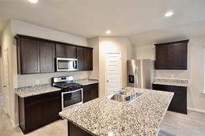 1606 Bear Spring Drive Richmond, TX 77469 - Photo 9 of 12