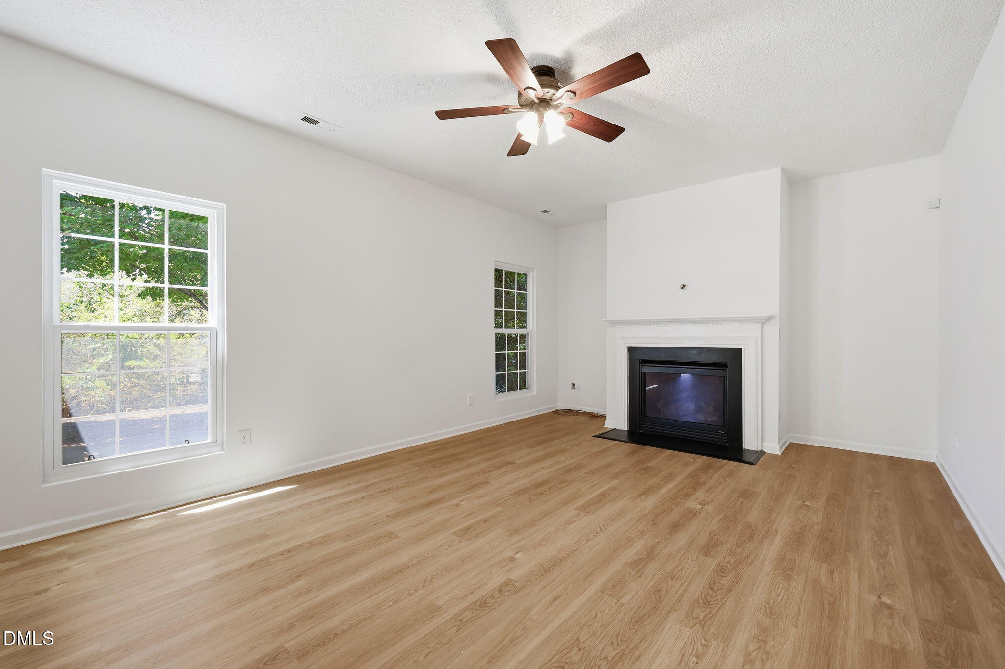 841 Stackhurst Way Wake Forest, NC 27587 - Photo 7 of 42 35-web-or-mls-IMG_9672