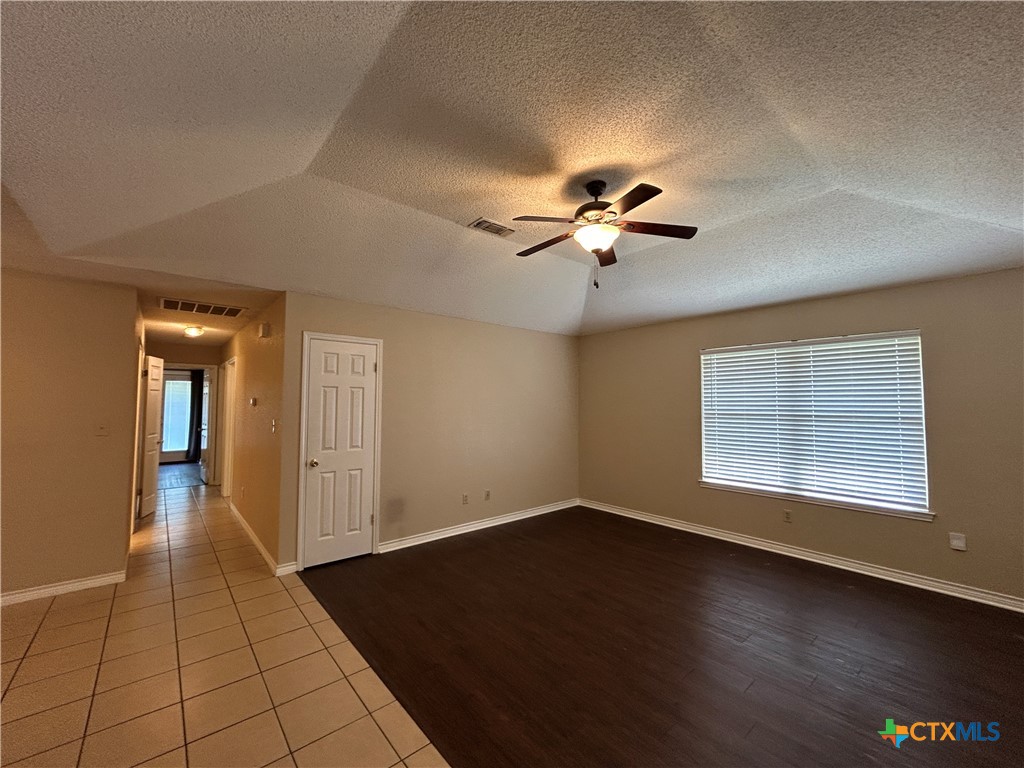 1642 West County Line Road New Braunfels, TX 78130 - Photo 4 of 31