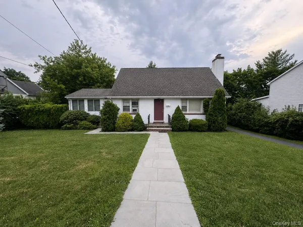 $4,500 | 135 Marietta Avenue, Hawthorne, NY 10532