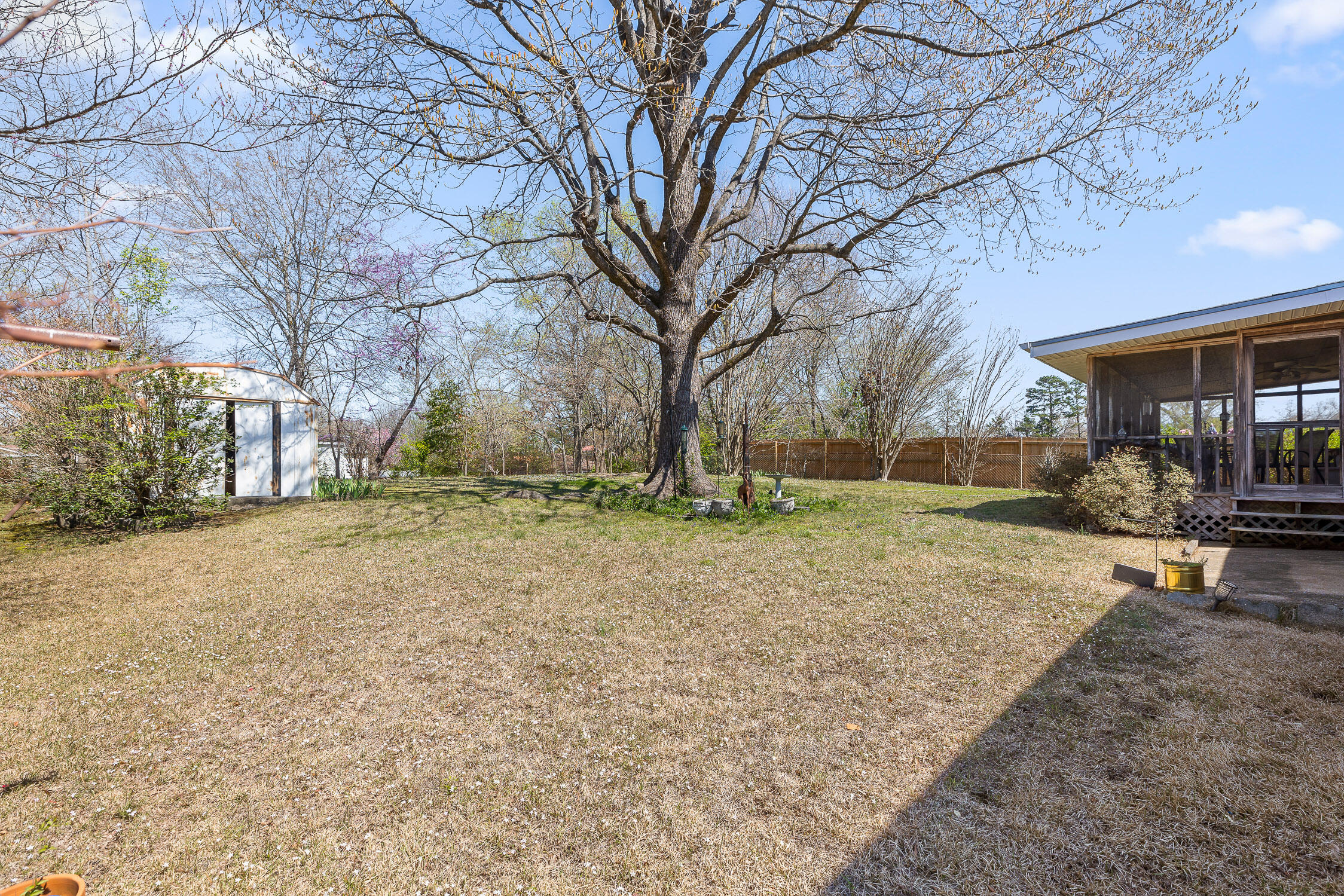 3629 Koons Road Chattanooga, TN 37412 - Photo 27 of 28 Storage