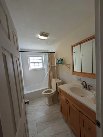 $1,950 | 9 Walker Road, Unit 4, North Andover, MA 01845