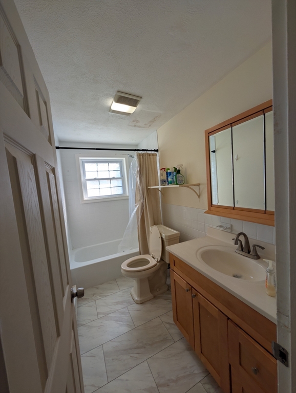 9 Walker Road, Unit 4 North Andover, MA 01845 - Photo 12 of 19